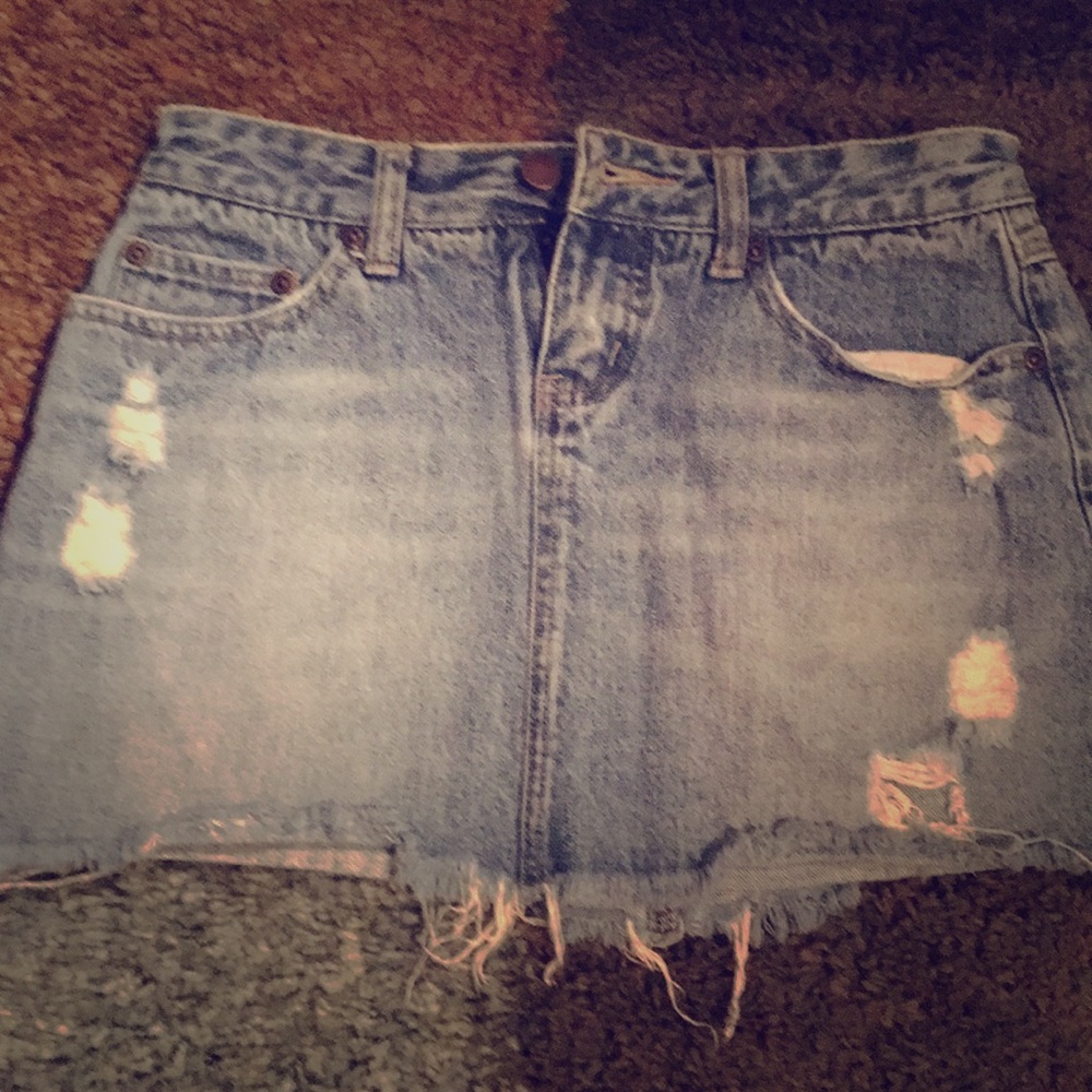 Mini depressed Jean skirt